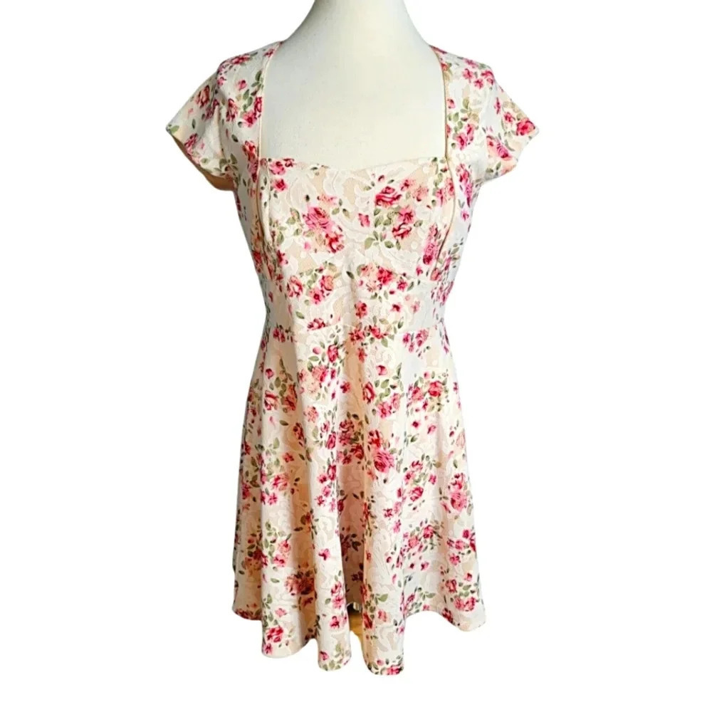Three Hearts Cap Sleeve Dress Size Juniors Large